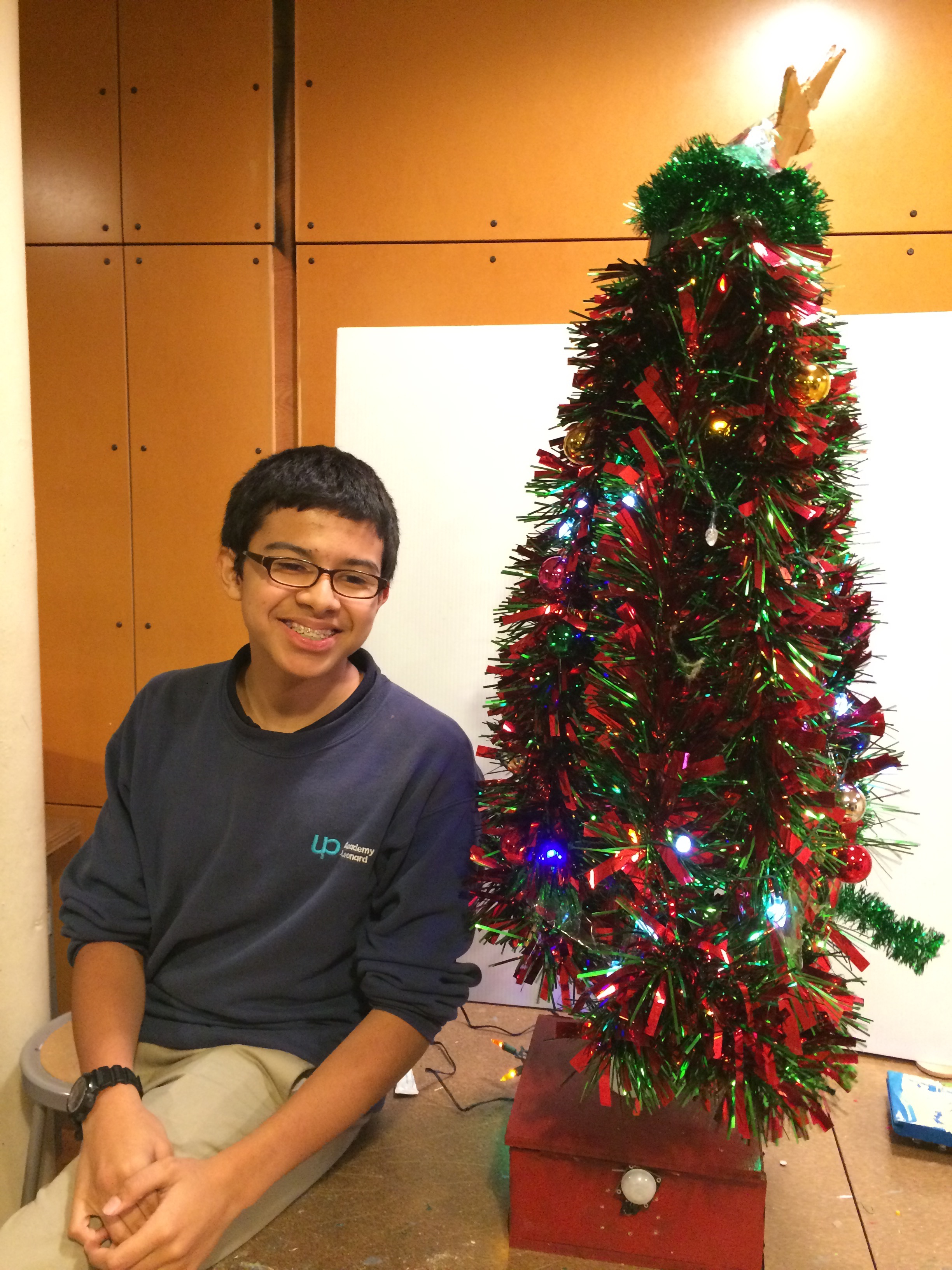 photo of dancing Christmas tree